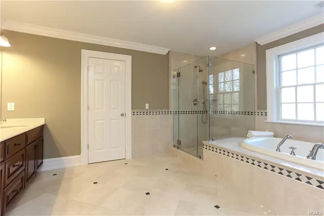 95 Aspinwall Rd