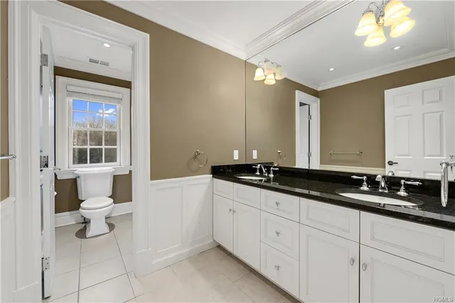 37 Austin Hill Rd
