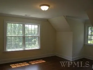 32 Austin Place