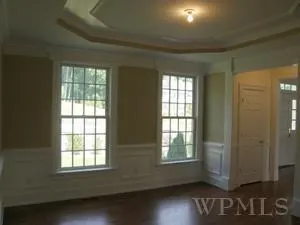 32 Austin Place