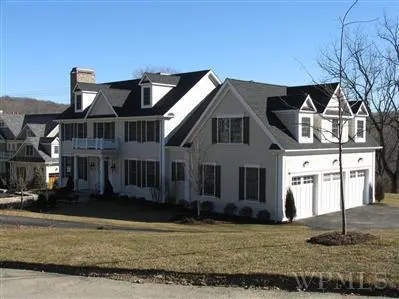 32 Austin Place