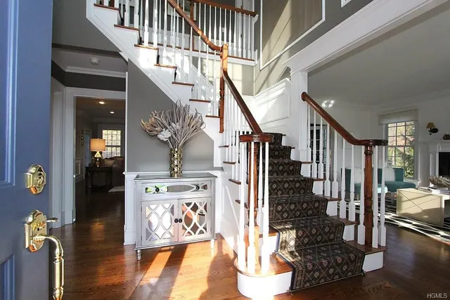 33 Austin Place