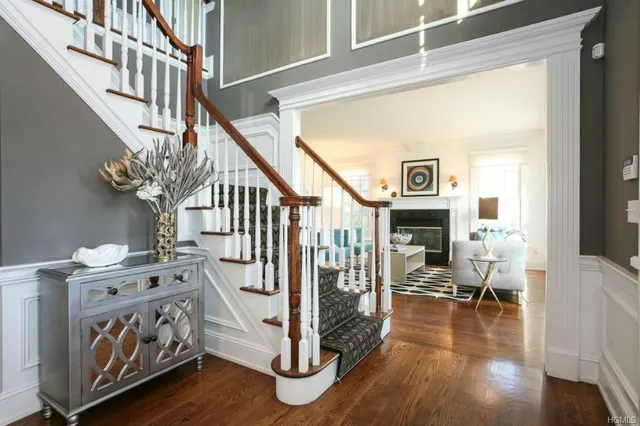 33 Austin Place
