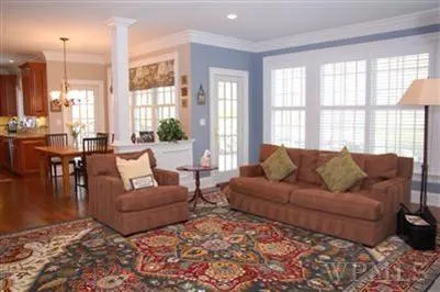 33 Austin Place