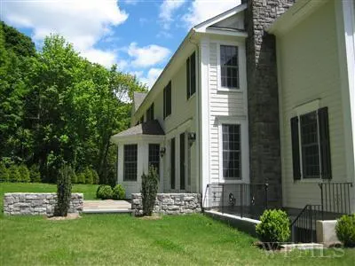 9 Austin Place