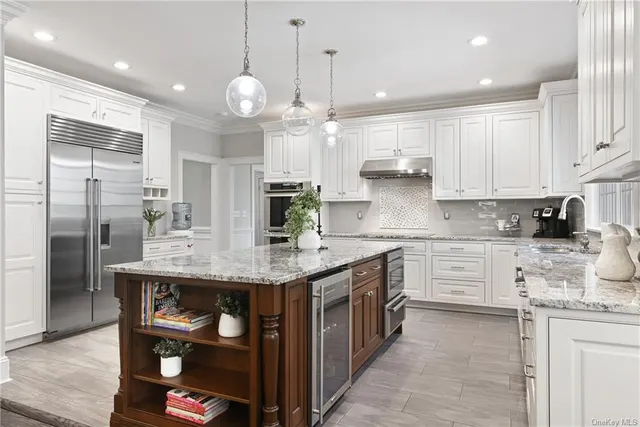 27 Autumn Ridge Rd