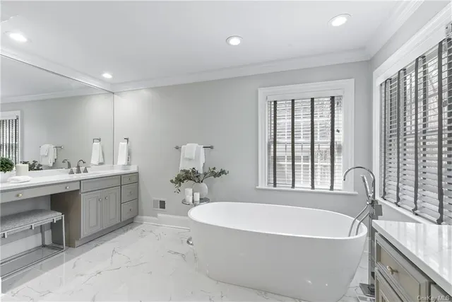 27 Autumn Ridge Rd