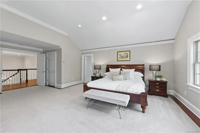 27 Autumn Ridge Rd