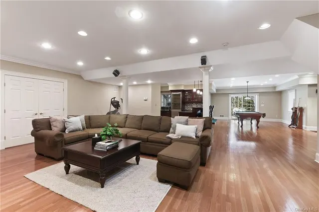 27 Autumn Ridge Rd