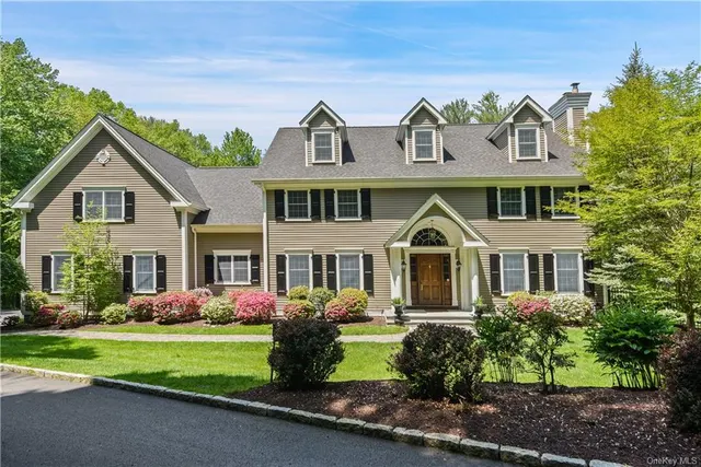 27 Autumn Ridge Rd