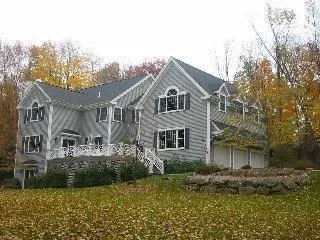 27 Autumn Ridge Rd