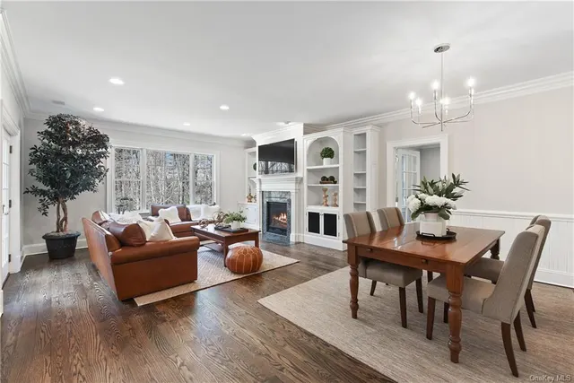 27 Autumn Ridge Rd