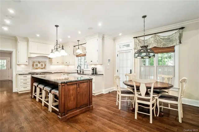 2 Henker Farm Lane