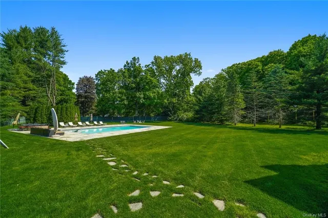 2 Henker Farm Lane