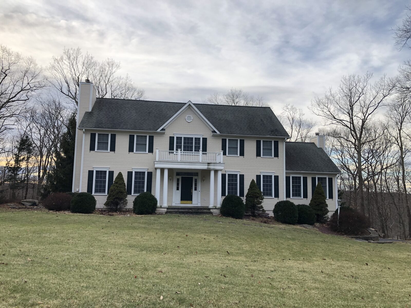 11 Ledgewood Lane