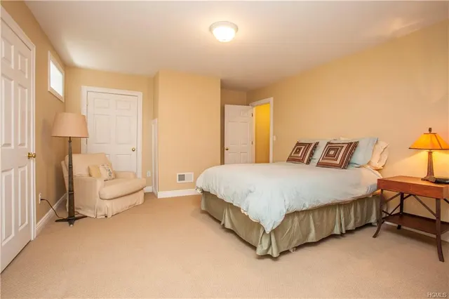5 Morris Court