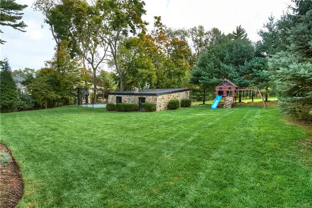 5 Morris Court