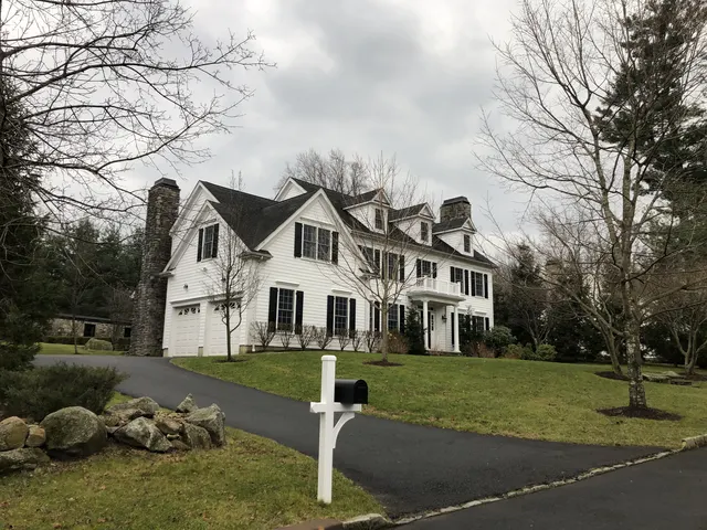5 Morris Court