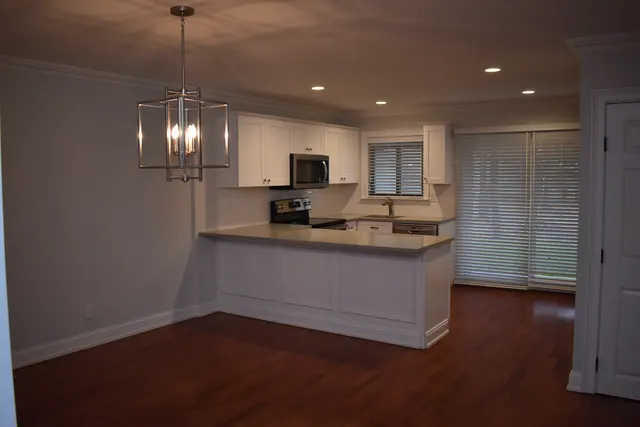3 Oakridge Drive