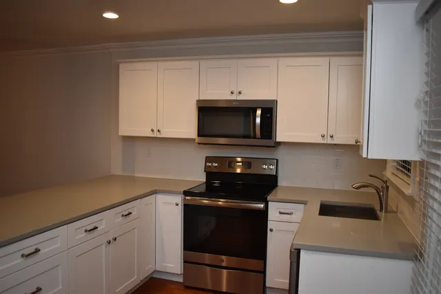 3 Oakridge Drive