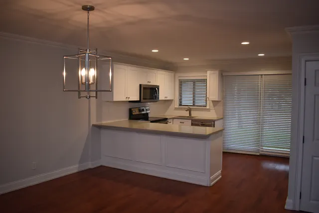 3 Oakridge Drive