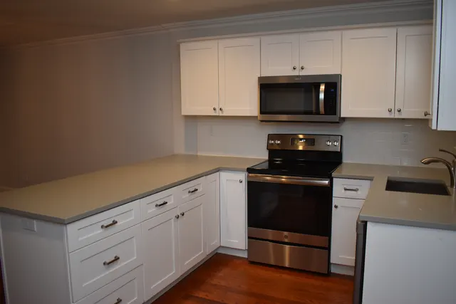 3 Oakridge Drive
