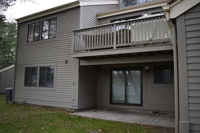 3 Oakridge Drive