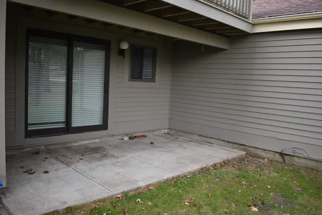 3 Oakridge Drive