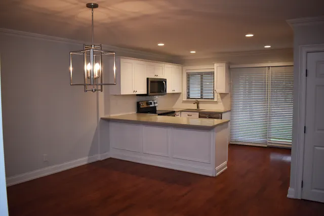3 Oakridge Drive