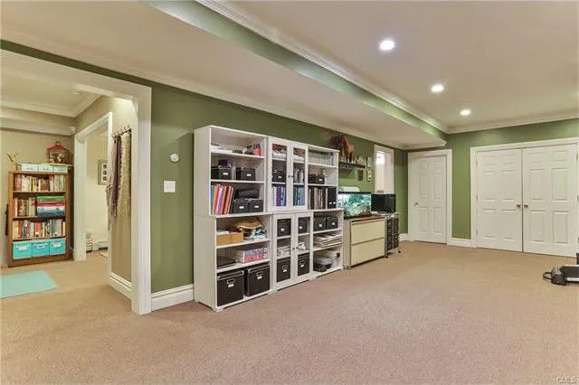 20 Silver Spring Lane