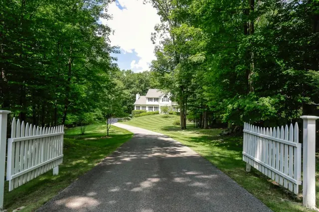 24 Siscowit Rd