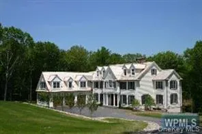 9 Thornbrook Lane
