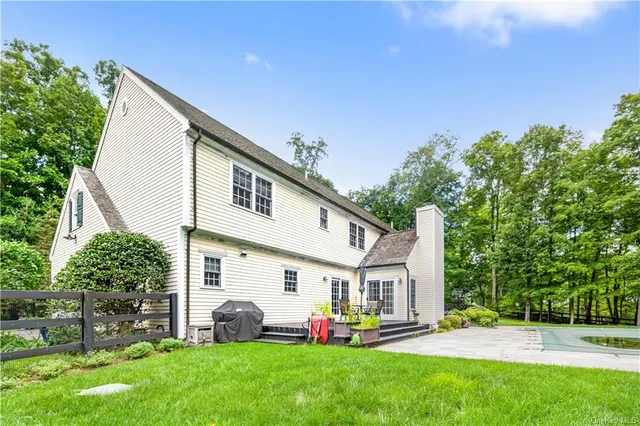 752 Titicus Rd