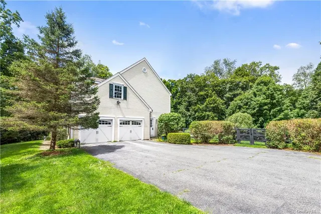 752 Titicus Rd