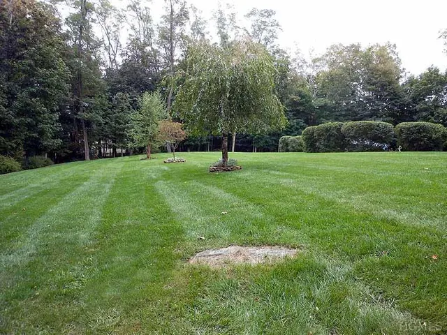 752 Titicus Rd