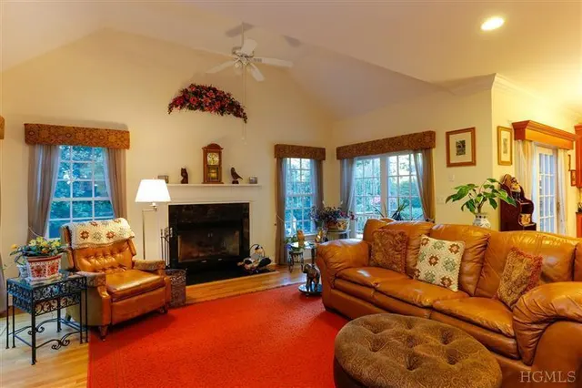 752 Titicus Rd