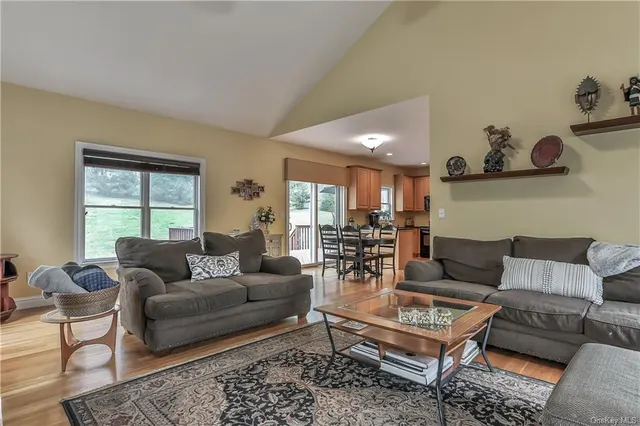 6 Wampus Court