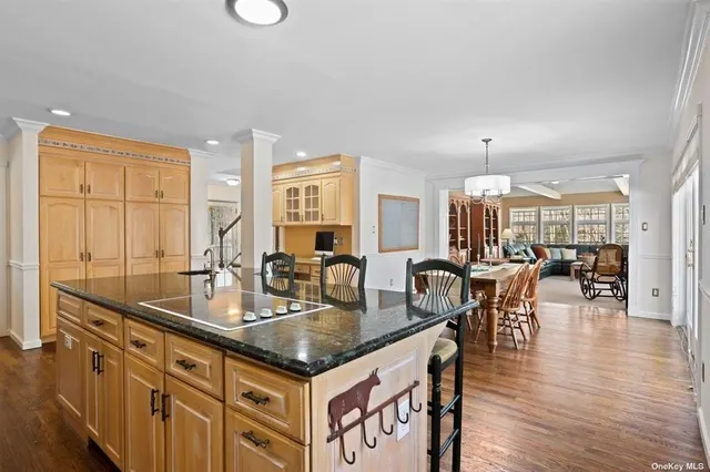 7 Woodway Rd