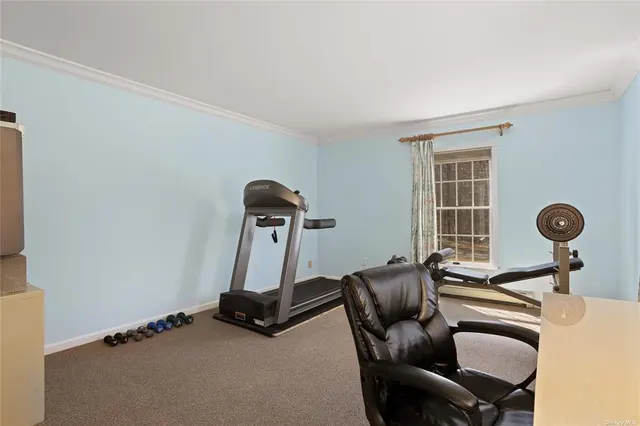 7 Woodway Rd