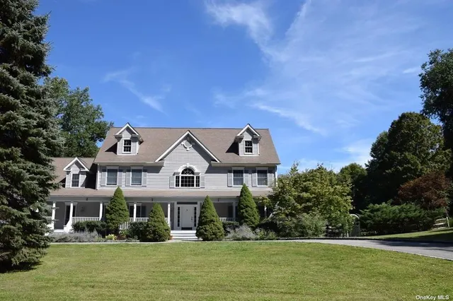 7 Woodway Rd
