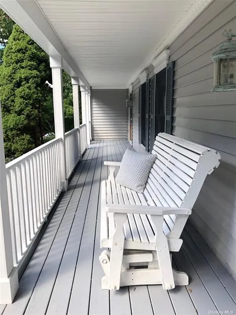 7 Woodway Rd
