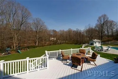7 Woodway Rd