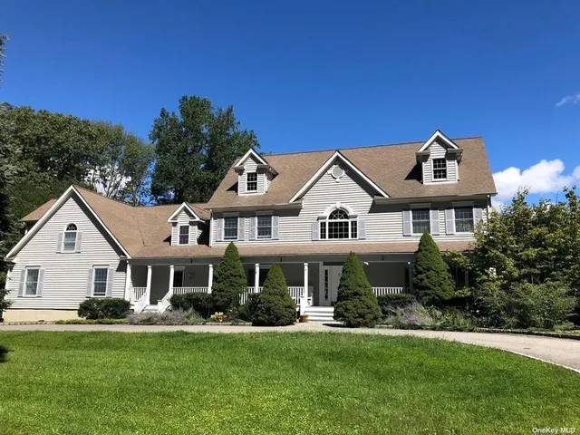 7 Woodway Rd